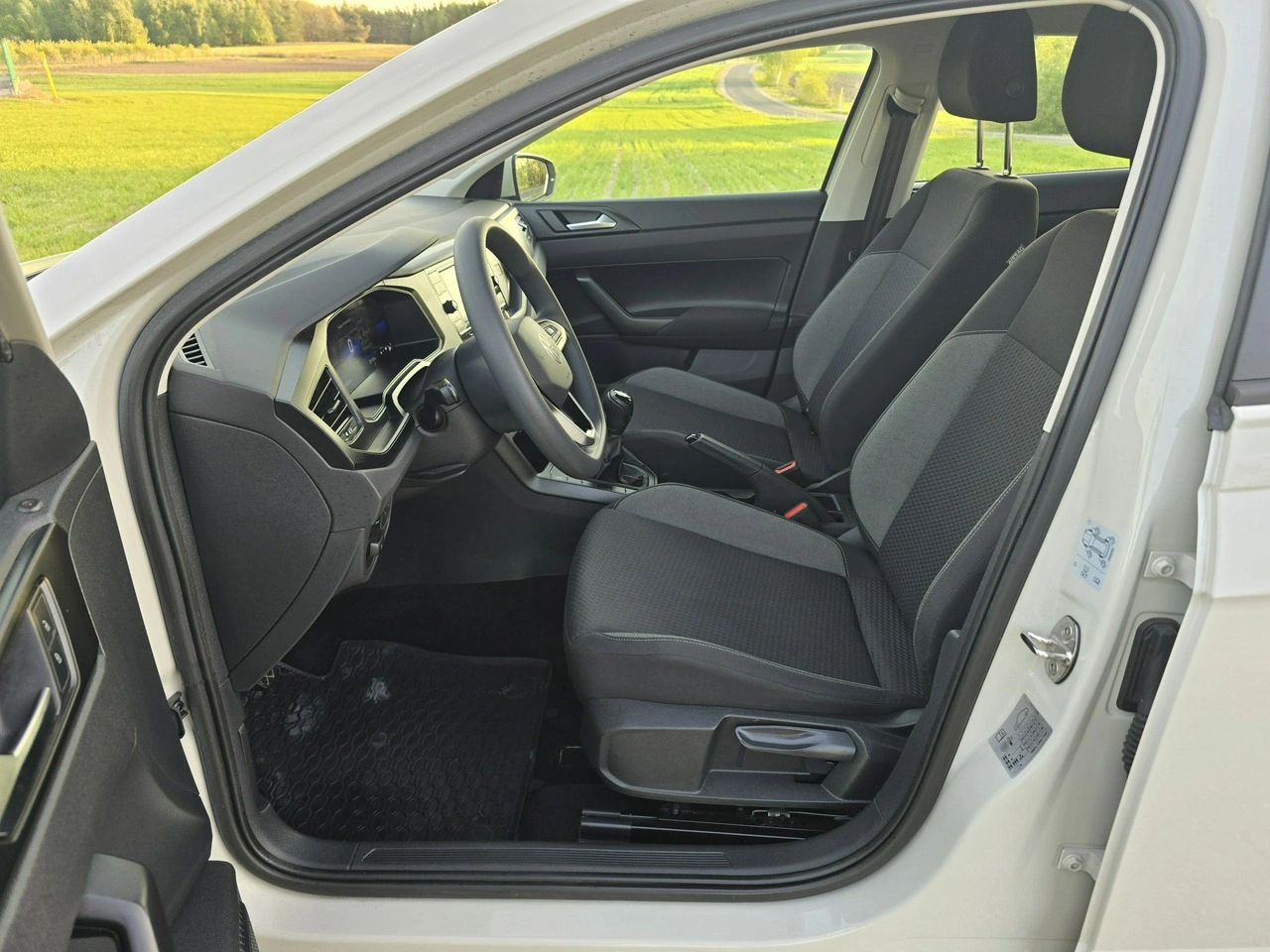 Volkswagen Polo - Zdjęcie 9
