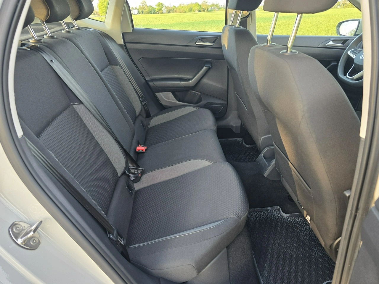 Volkswagen Polo - Zdjęcie 14