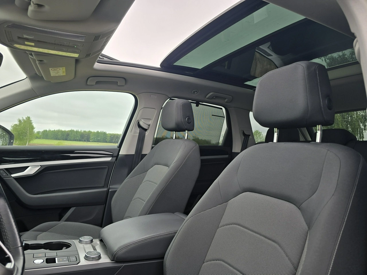 Volkswagen Touareg - Zdjęcie 12