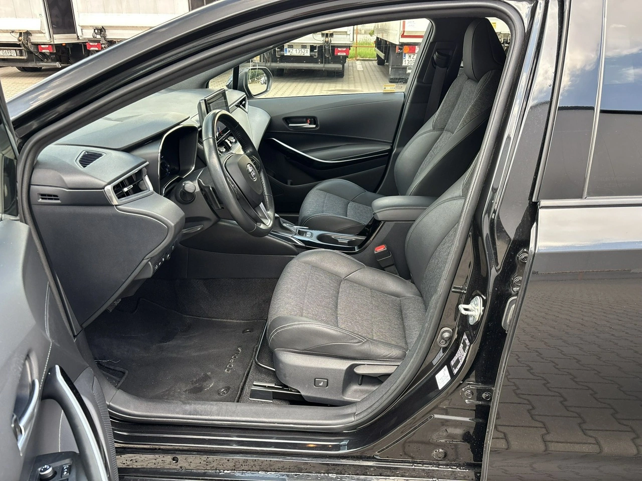Toyota Corolla - Zdjęcie 8