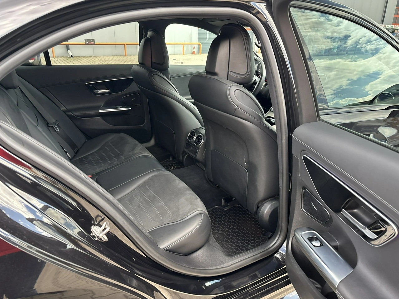Mercedes C 200 - Zdjęcie 14