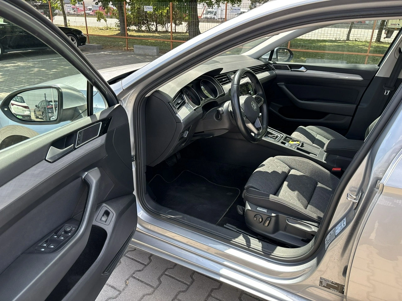 Volkswagen Passat - Zdjęcie 9