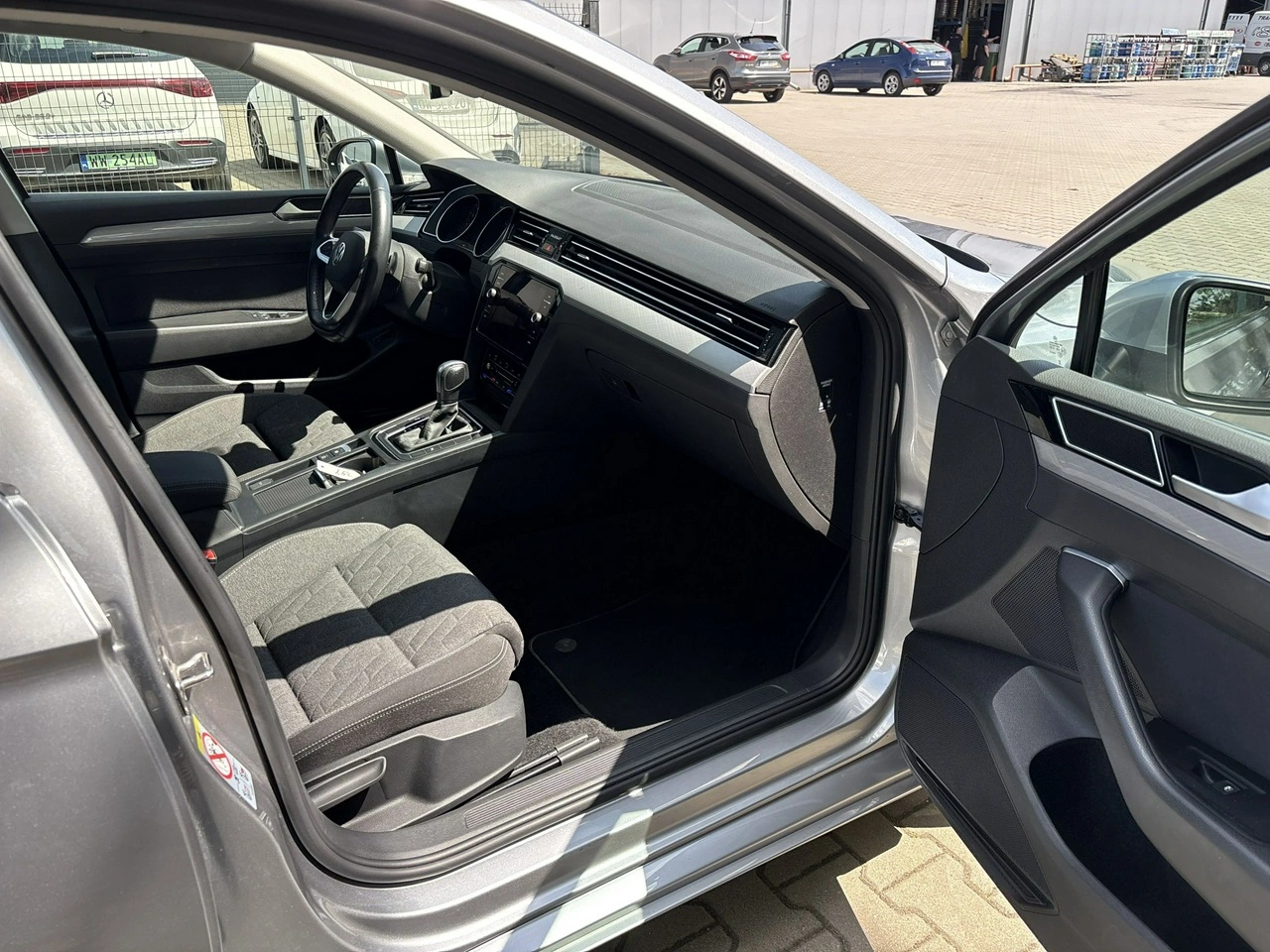 Volkswagen Passat - Zdjęcie 16