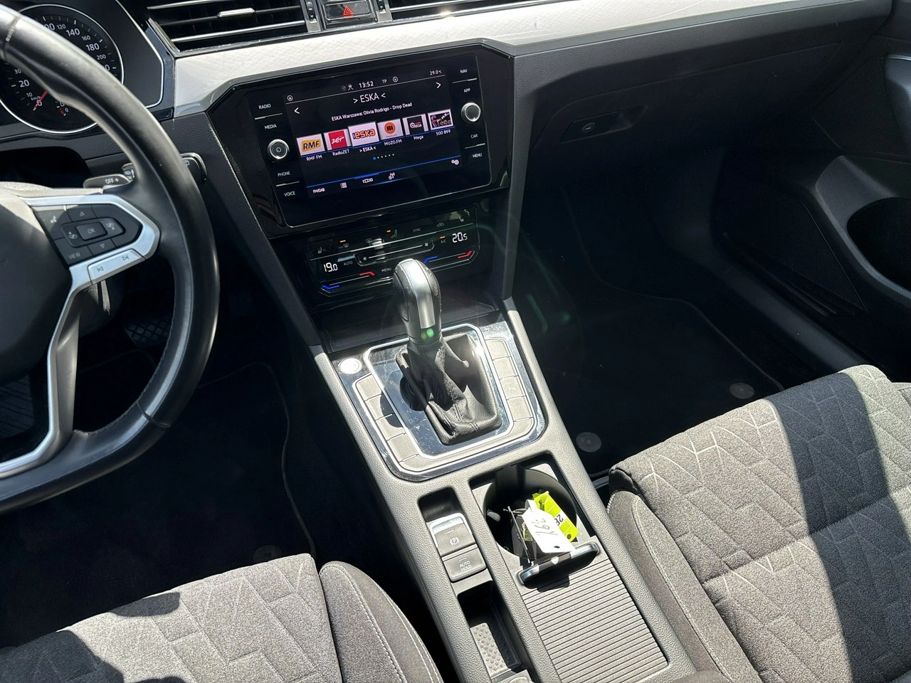 Volkswagen Passat - Zdjęcie 21