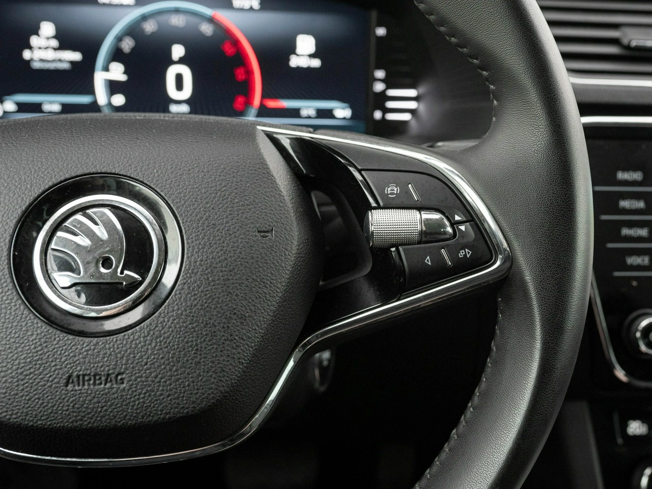 Skoda Superb - Zdjęcie 13