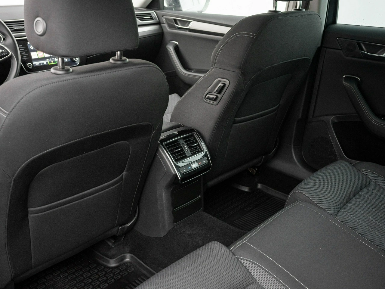 Skoda Superb - Zdjęcie 25