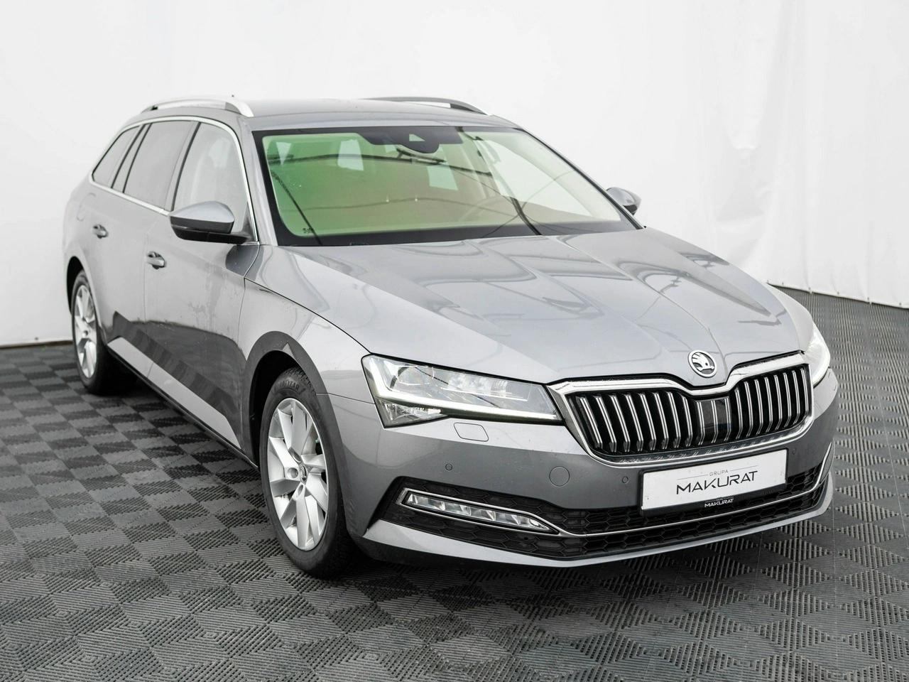 Skoda Superb - Zdjęcie 2