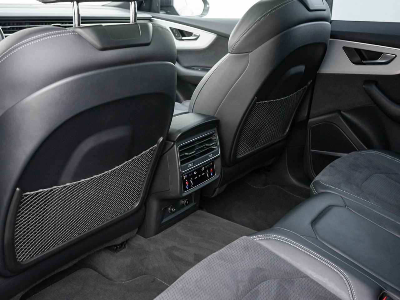 Audi Q8 - Zdjęcie 23