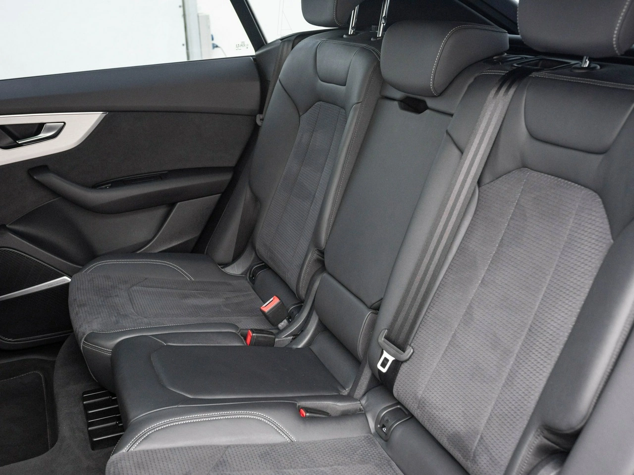 Audi Q8 - Zdjęcie 24