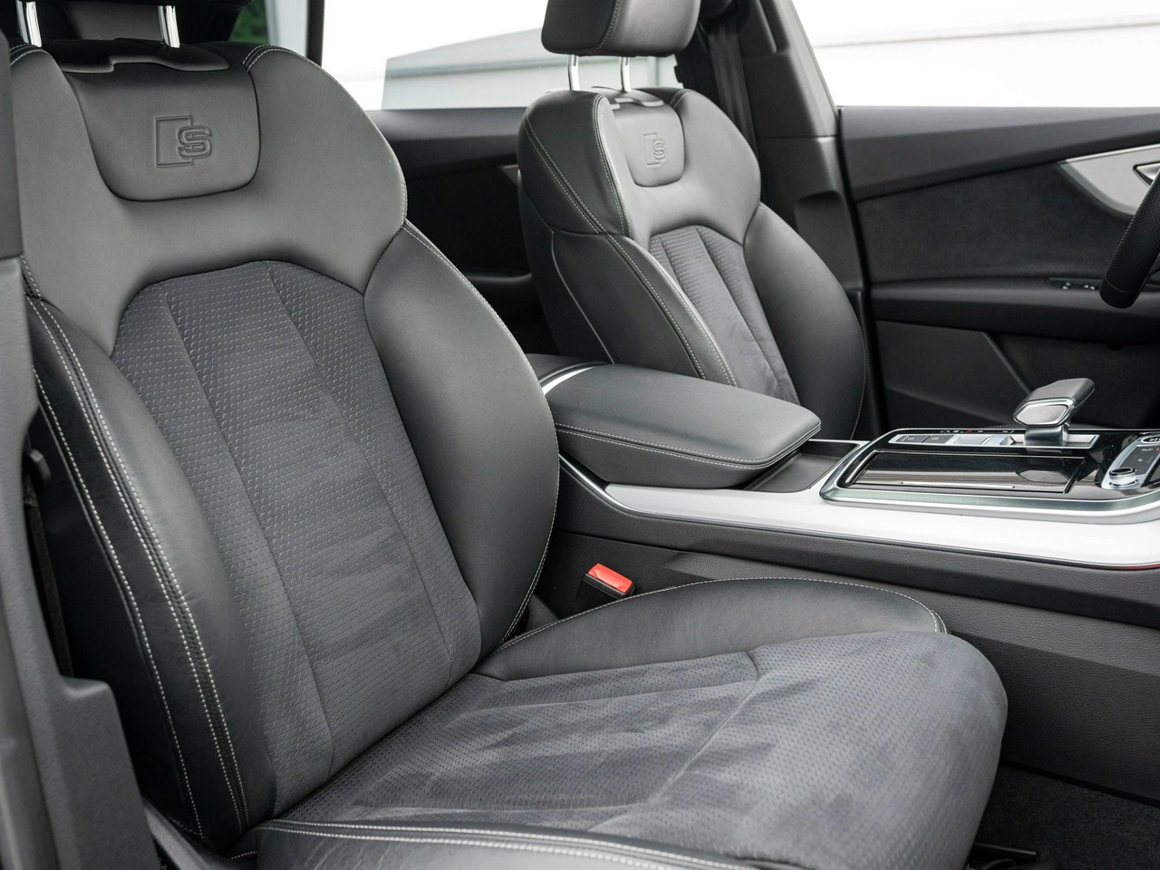 Audi Q8 - Zdjęcie 27
