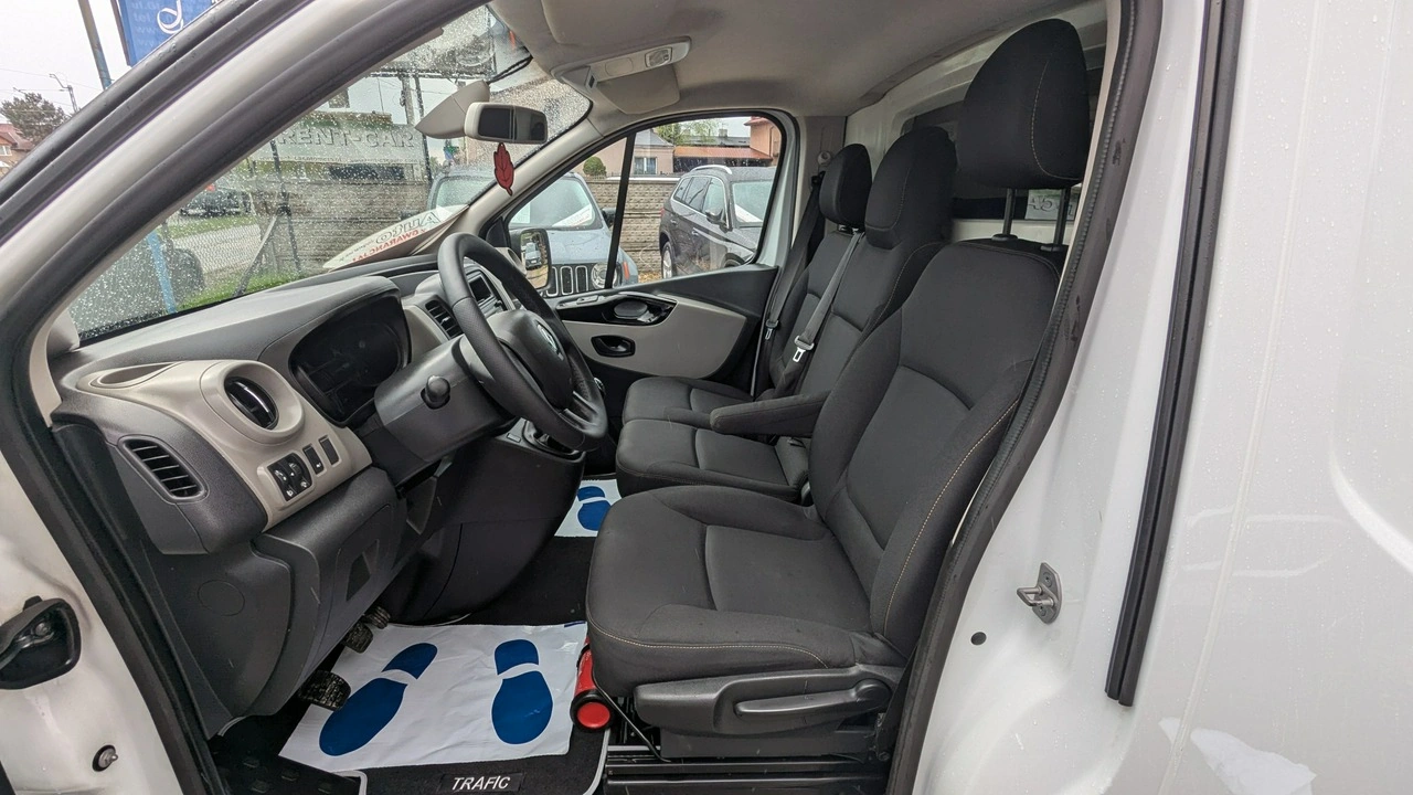 Renault Trafic - Zdjęcie 14