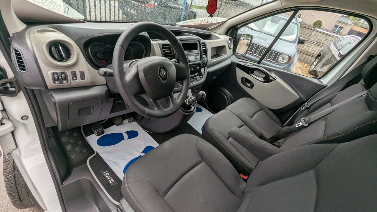 Renault Trafic - Zdjęcie 15