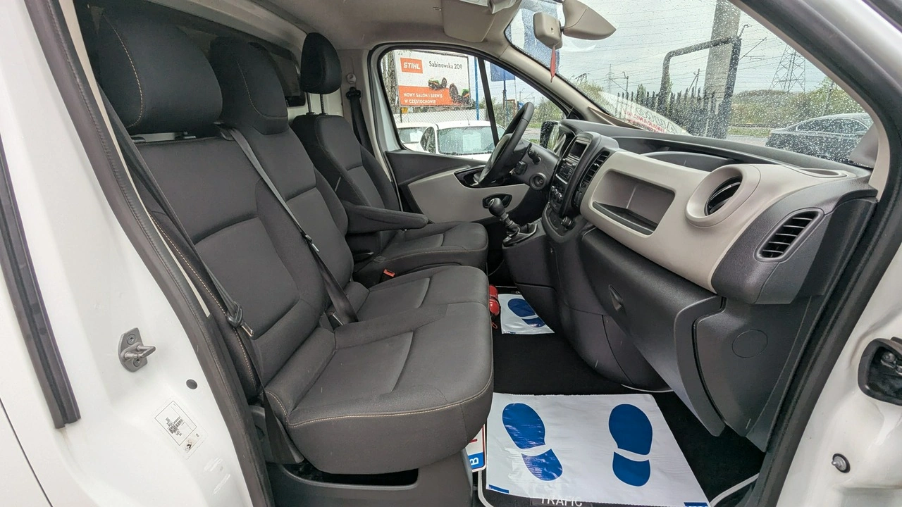 Renault Trafic - Zdjęcie 19