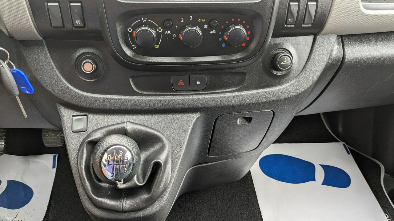 Renault Trafic - Zdjęcie 29