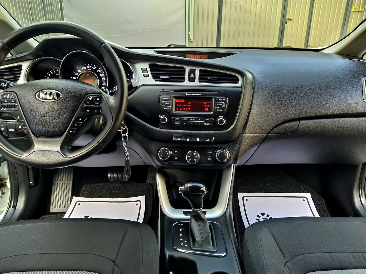 Kia Ceed - Zdjęcie 17