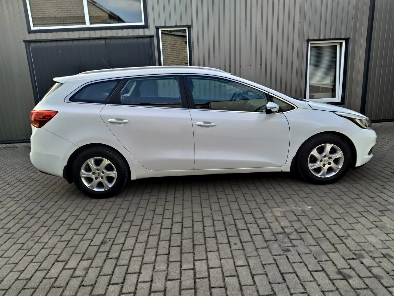 Kia Ceed - Zdjęcie 7