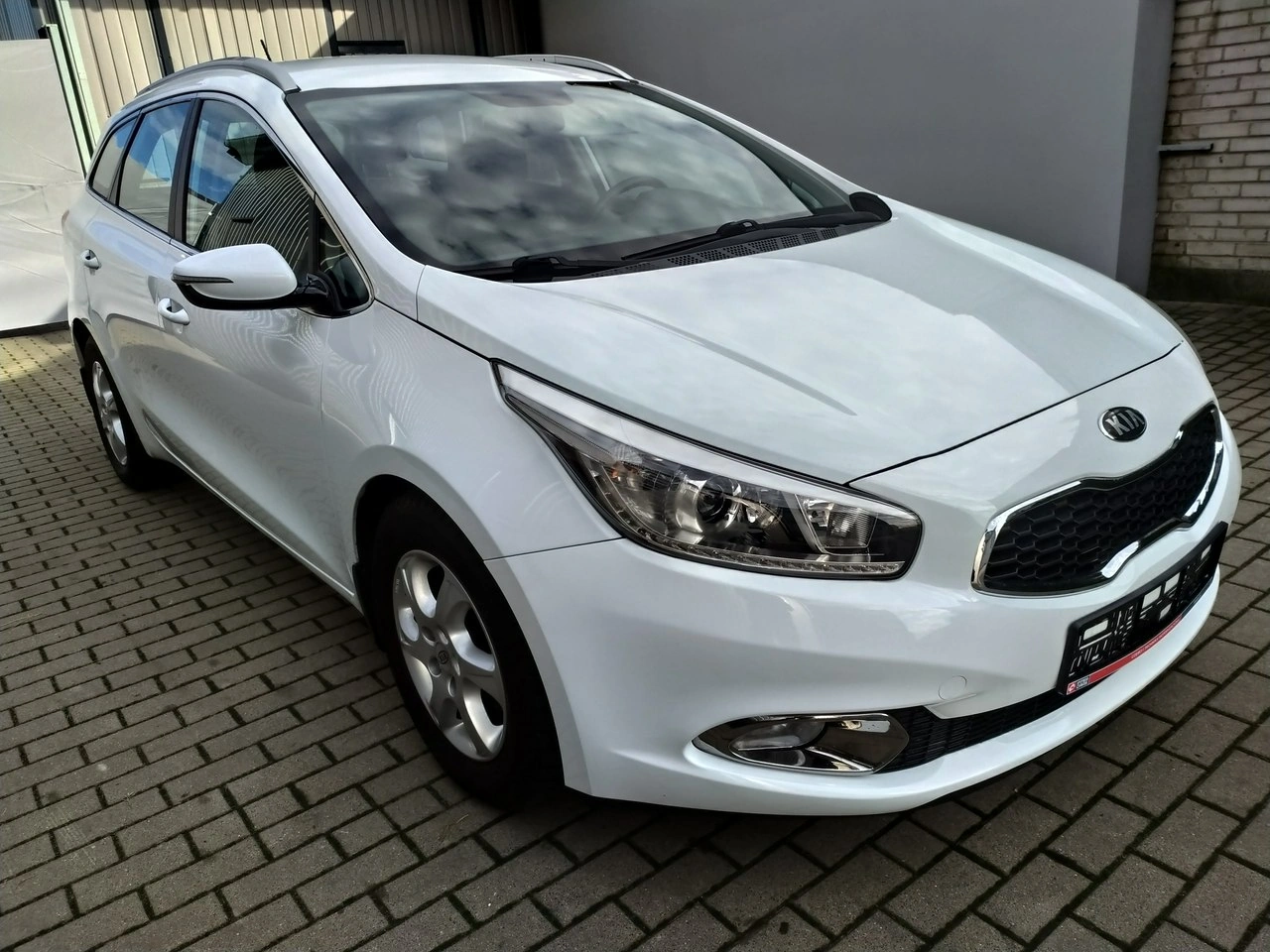 Kia Ceed - Zdjęcie 8