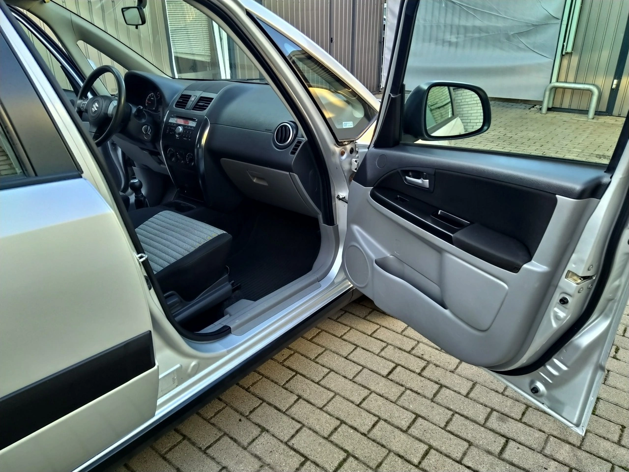 Suzuki SX4 - Zdjęcie 22