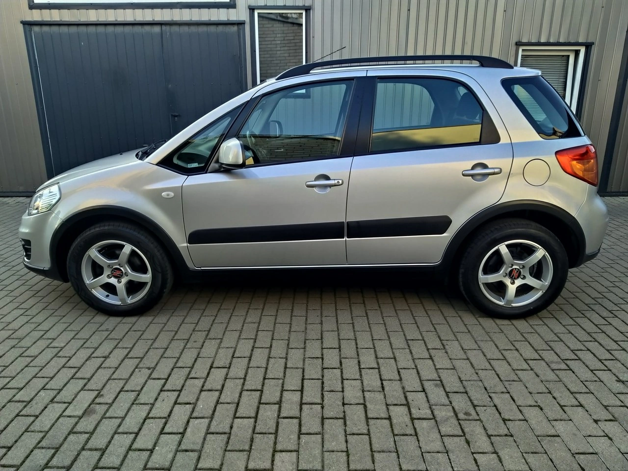 Suzuki SX4 - Zdjęcie 3