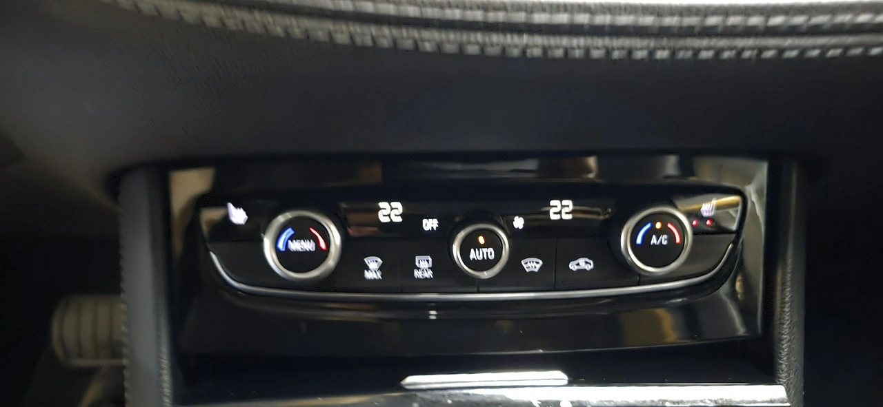 Opel Grandland X - Zdjęcie 28