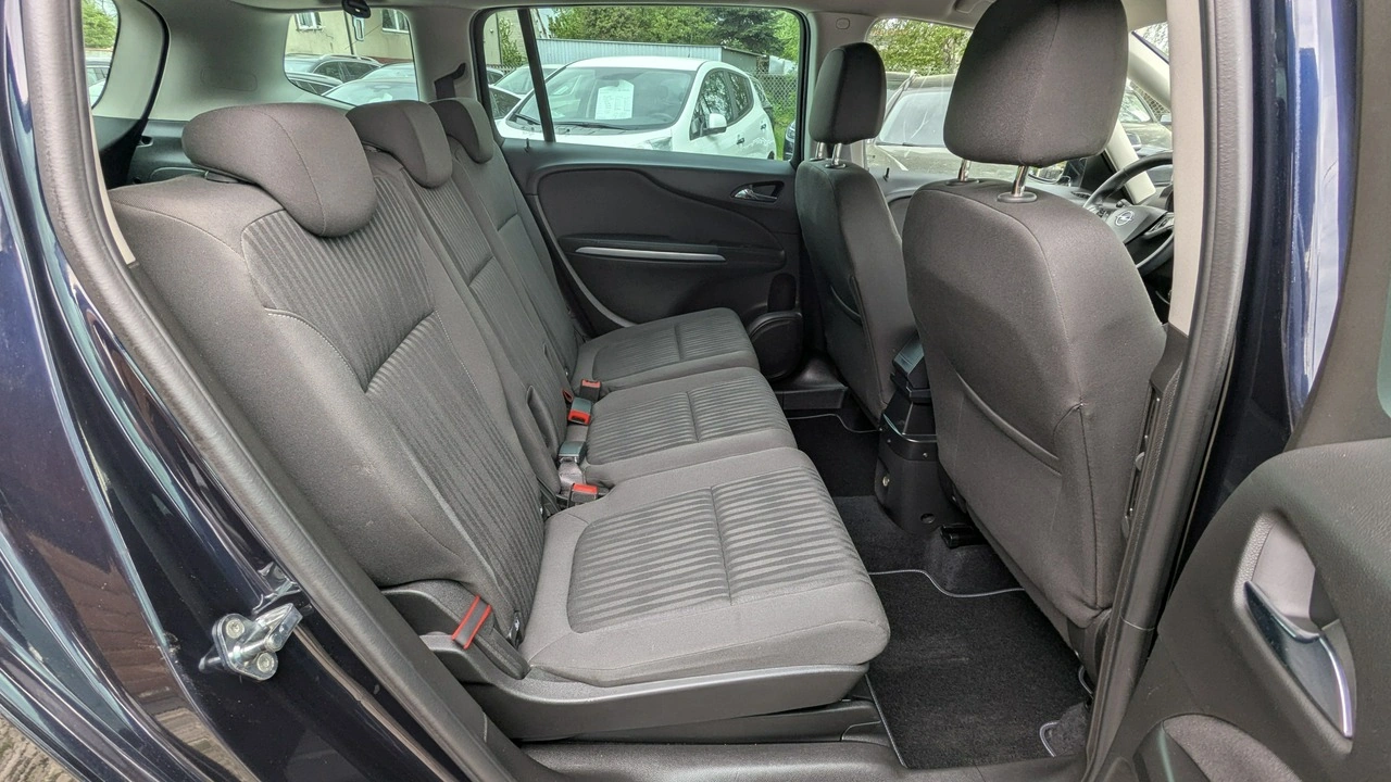 Opel Zafira - Zdjęcie 15