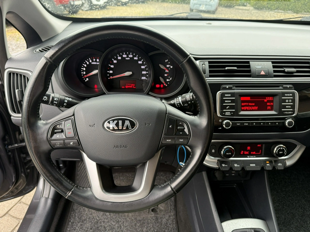 Kia Rio - Zdjęcie 16