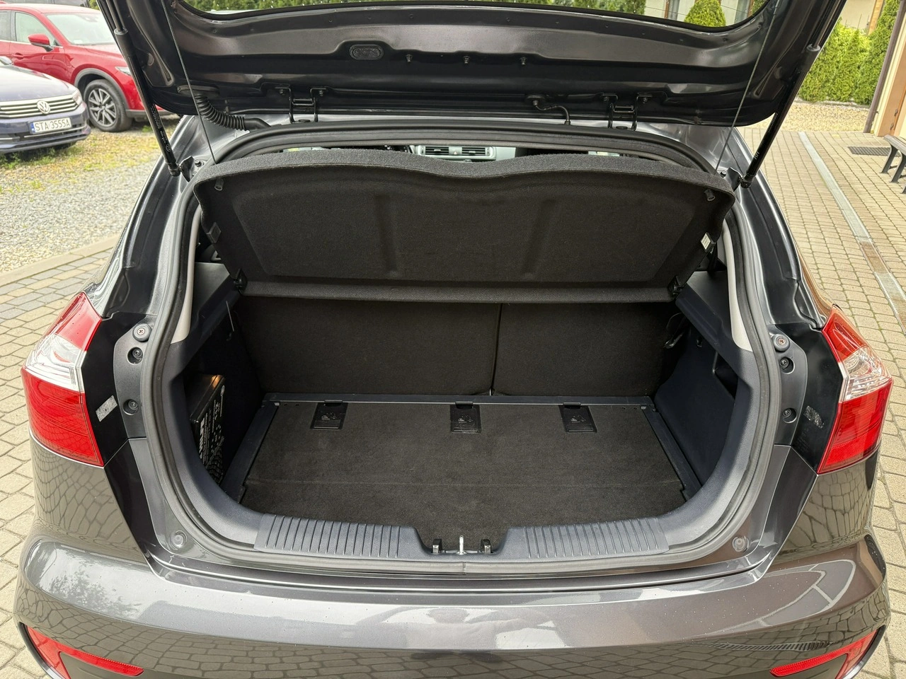 Kia Rio - Zdjęcie 25