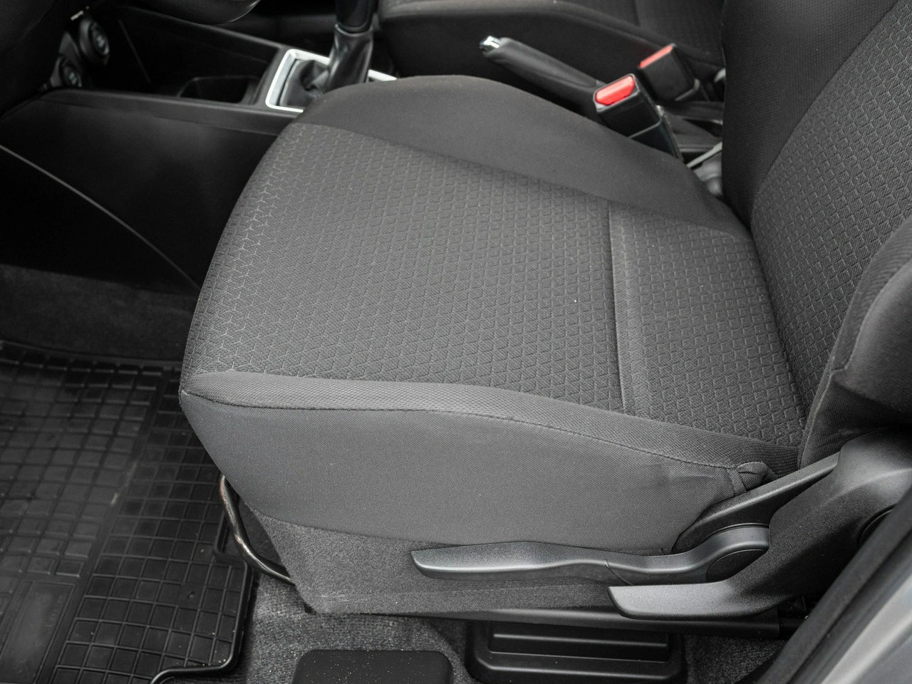 Suzuki Swift - Zdjęcie 9