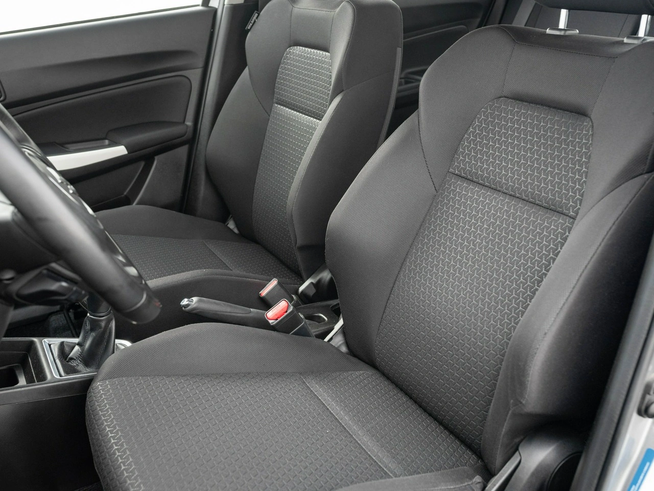 Suzuki Swift - Zdjęcie 10