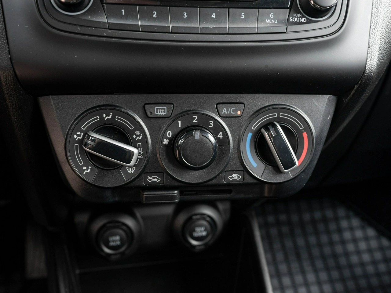 Suzuki Swift - Zdjęcie 15