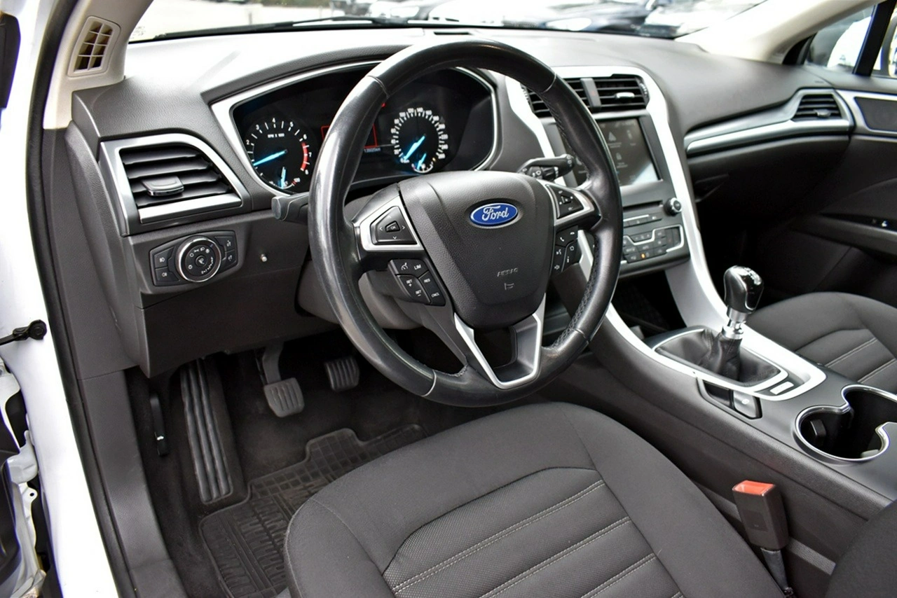 Ford Mondeo - Zdjęcie 8