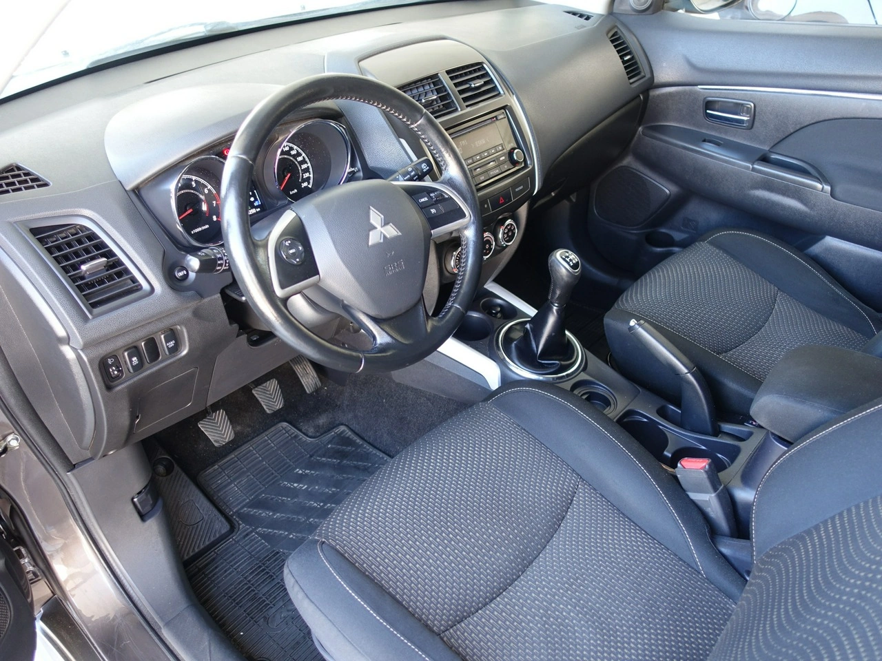 Mitsubishi ASX - Zdjęcie 11