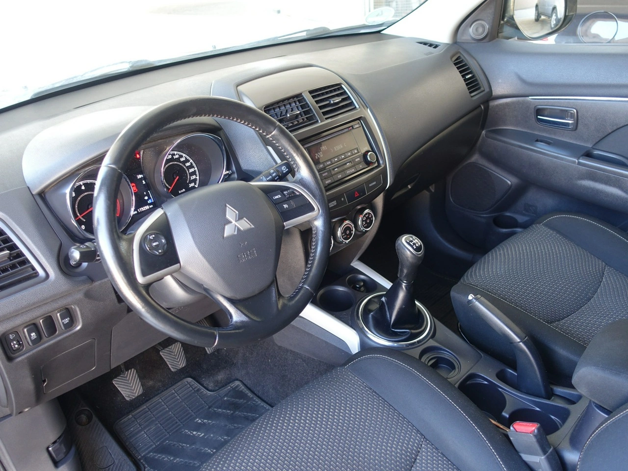 Mitsubishi ASX - Zdjęcie 12