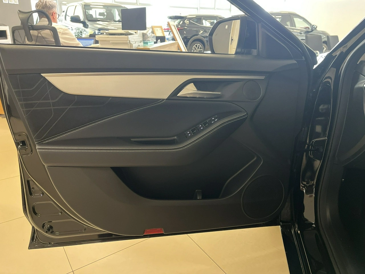 JAC J7 Plus - Zdjęcie 6