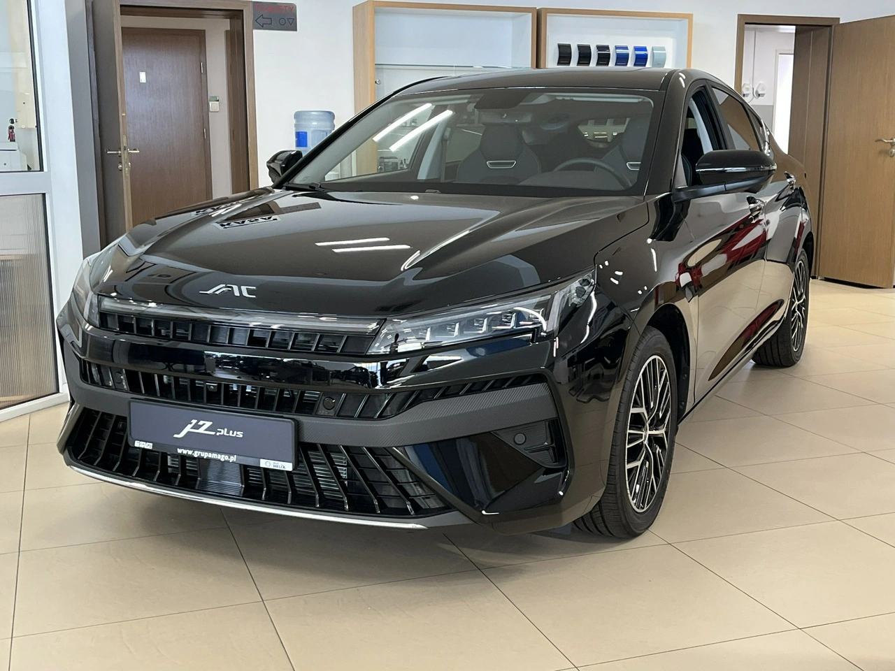 JAC J7 Plus - Główne zdjęcie