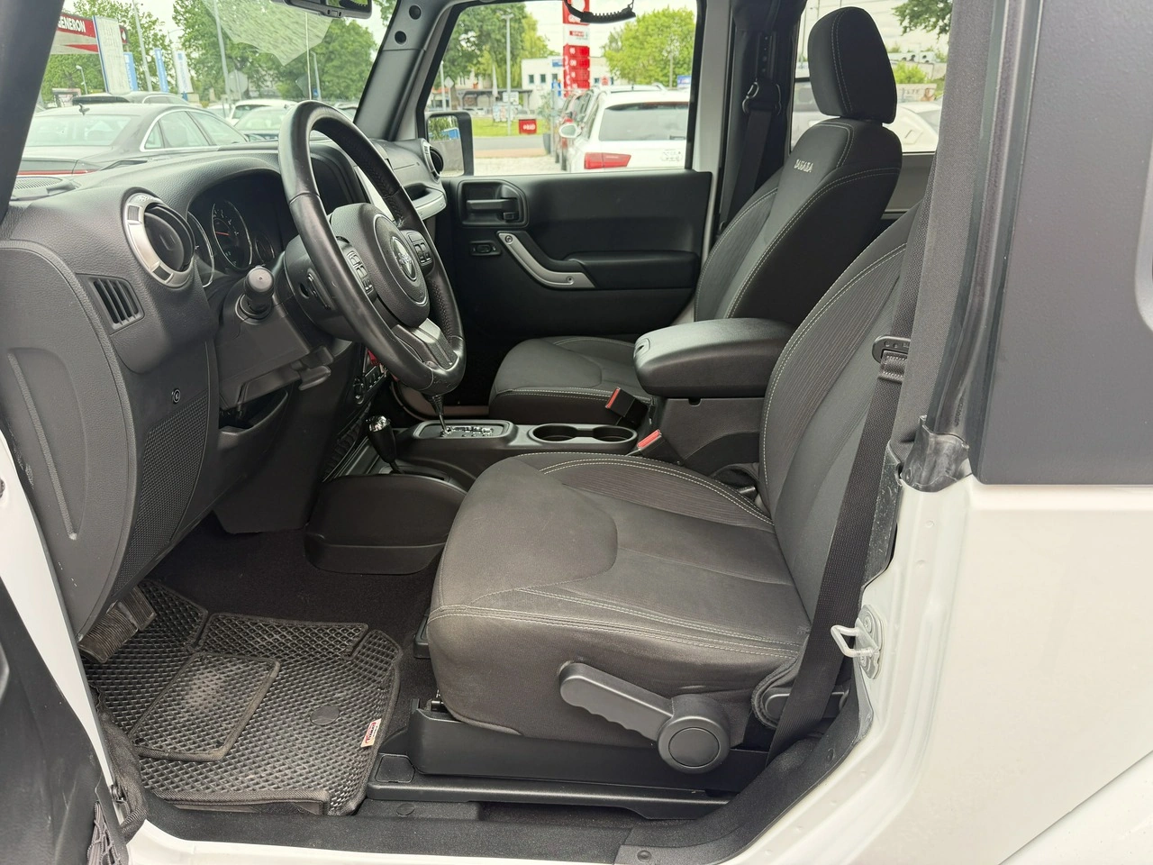 Jeep Wrangler - Zdjęcie 10