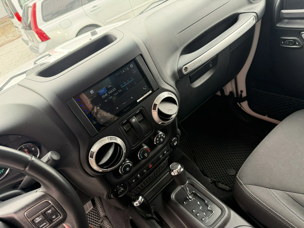 Jeep Wrangler - Zdjęcie 17