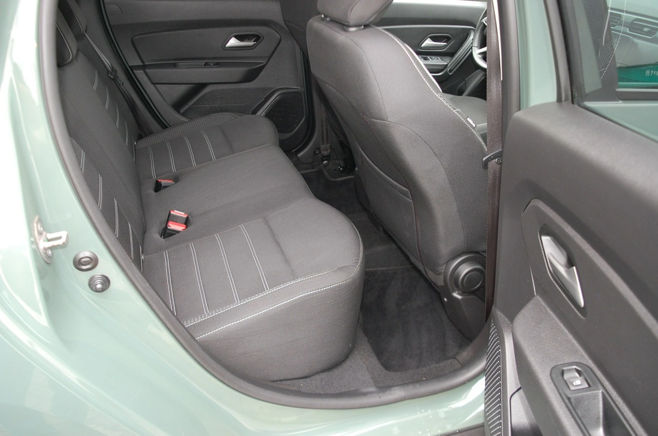 Dacia Duster - Zdjęcie 28