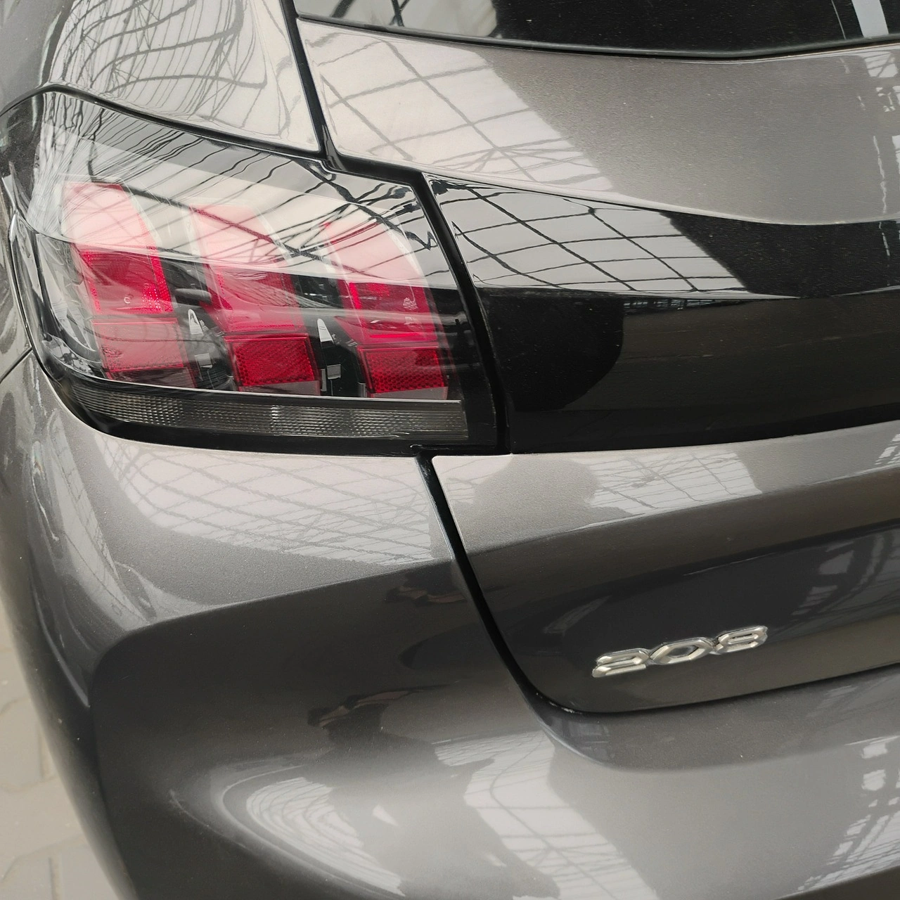 Peugeot 208 - Zdjęcie 6