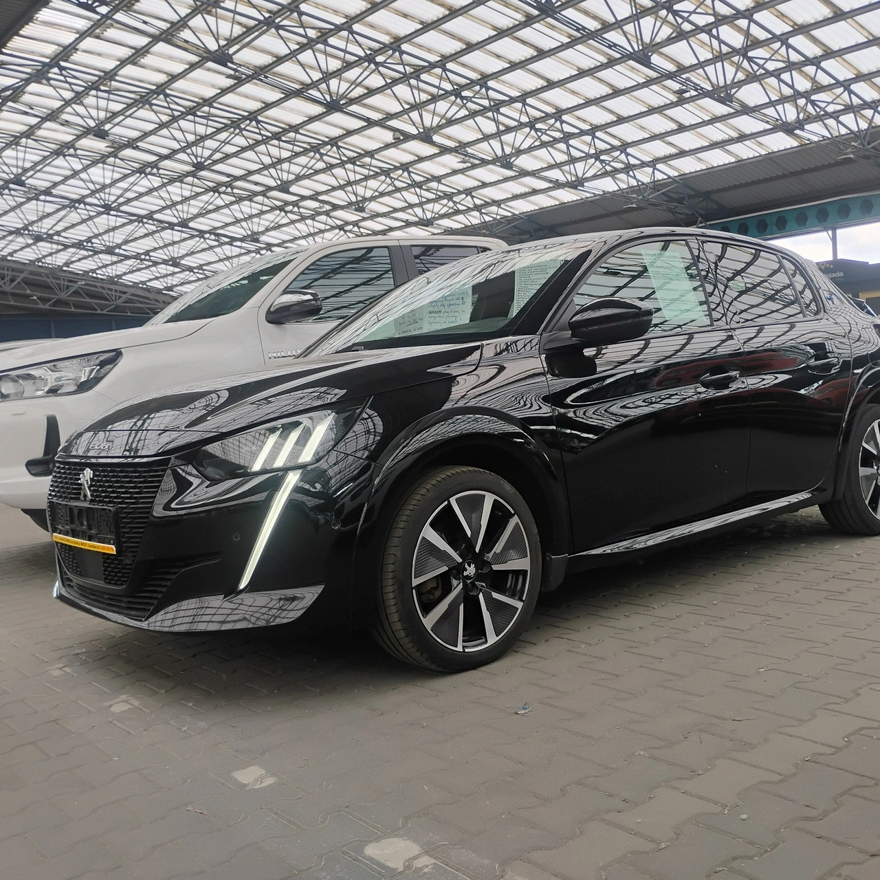 Peugeot 208 - Zdjęcie 1