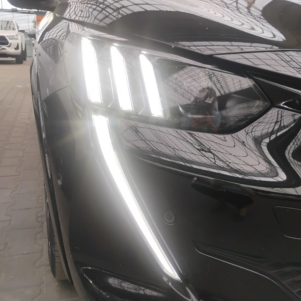 Peugeot 208 - Zdjęcie 7