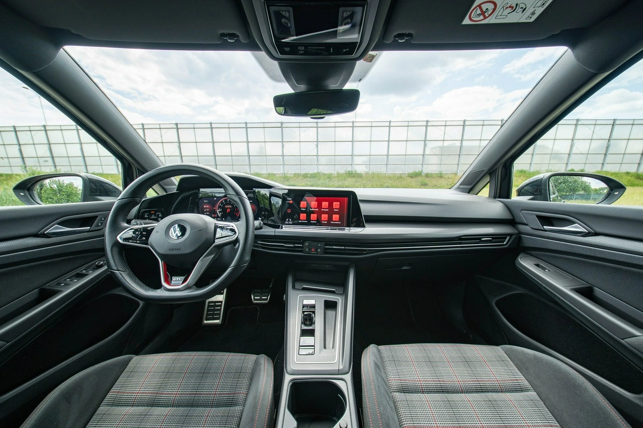 Volkswagen Golf - Zdjęcie 18