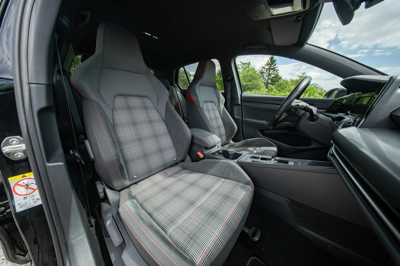 Volkswagen Golf - Zdjęcie 21