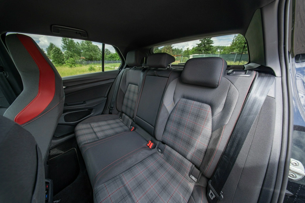 Volkswagen Golf - Zdjęcie 22