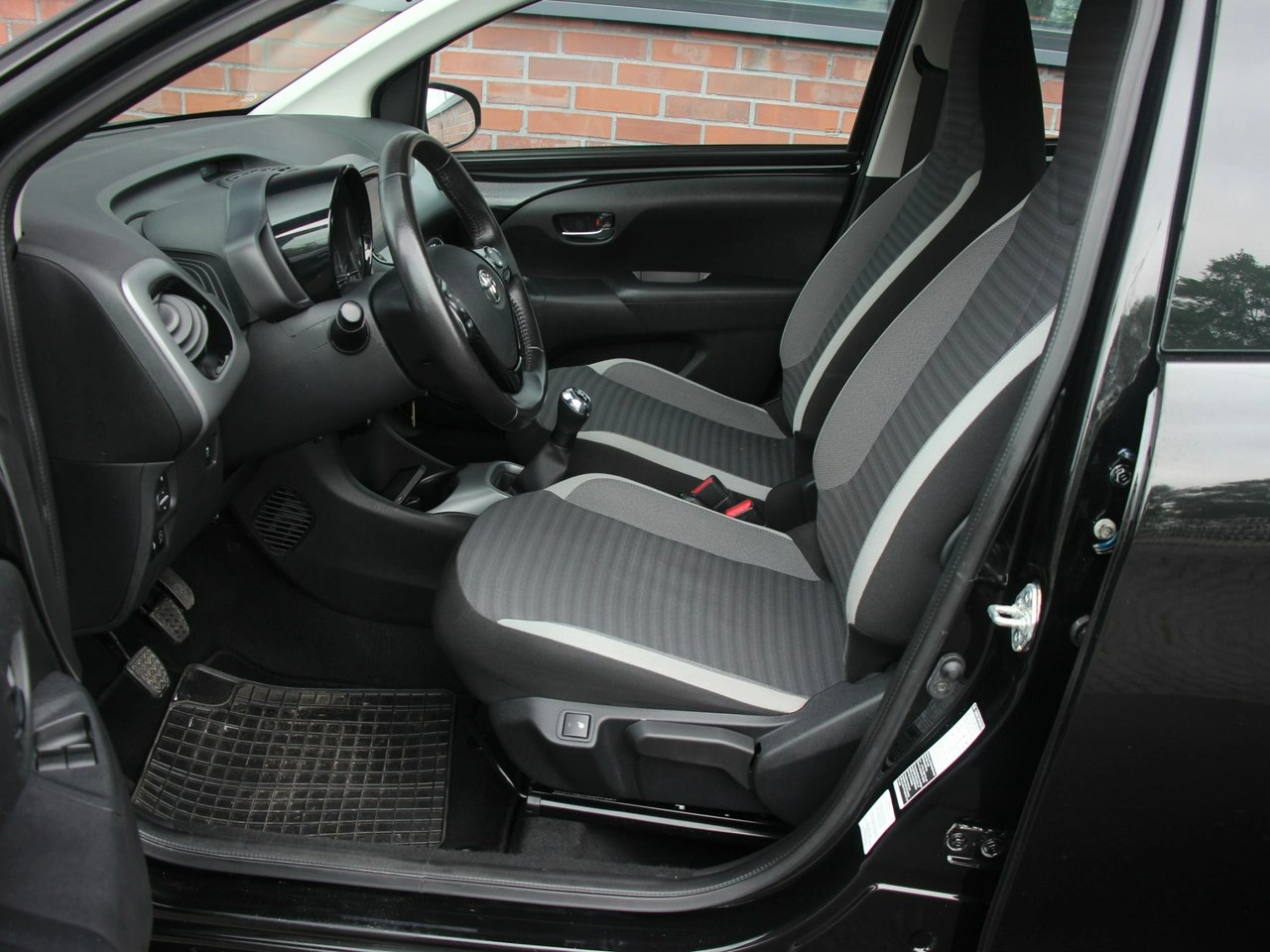 Toyota Aygo - Zdjęcie 9