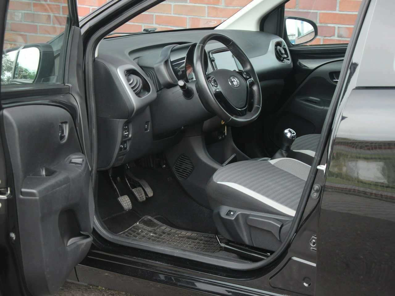 Toyota Aygo - Zdjęcie 11