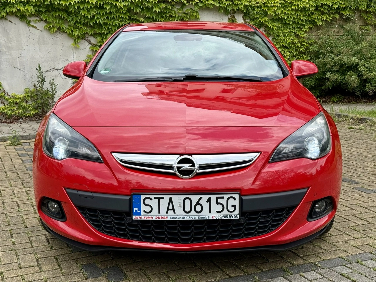 Opel Astra GTC - Zdjęcie 10