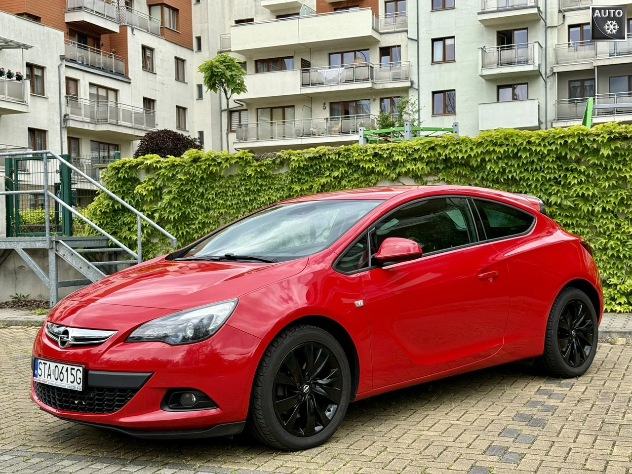 Opel Astra GTC - Główne zdjęcie