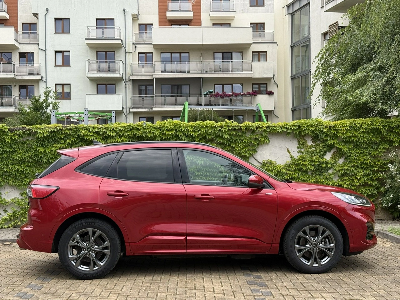 Ford Kuga - Zdjęcie 12
