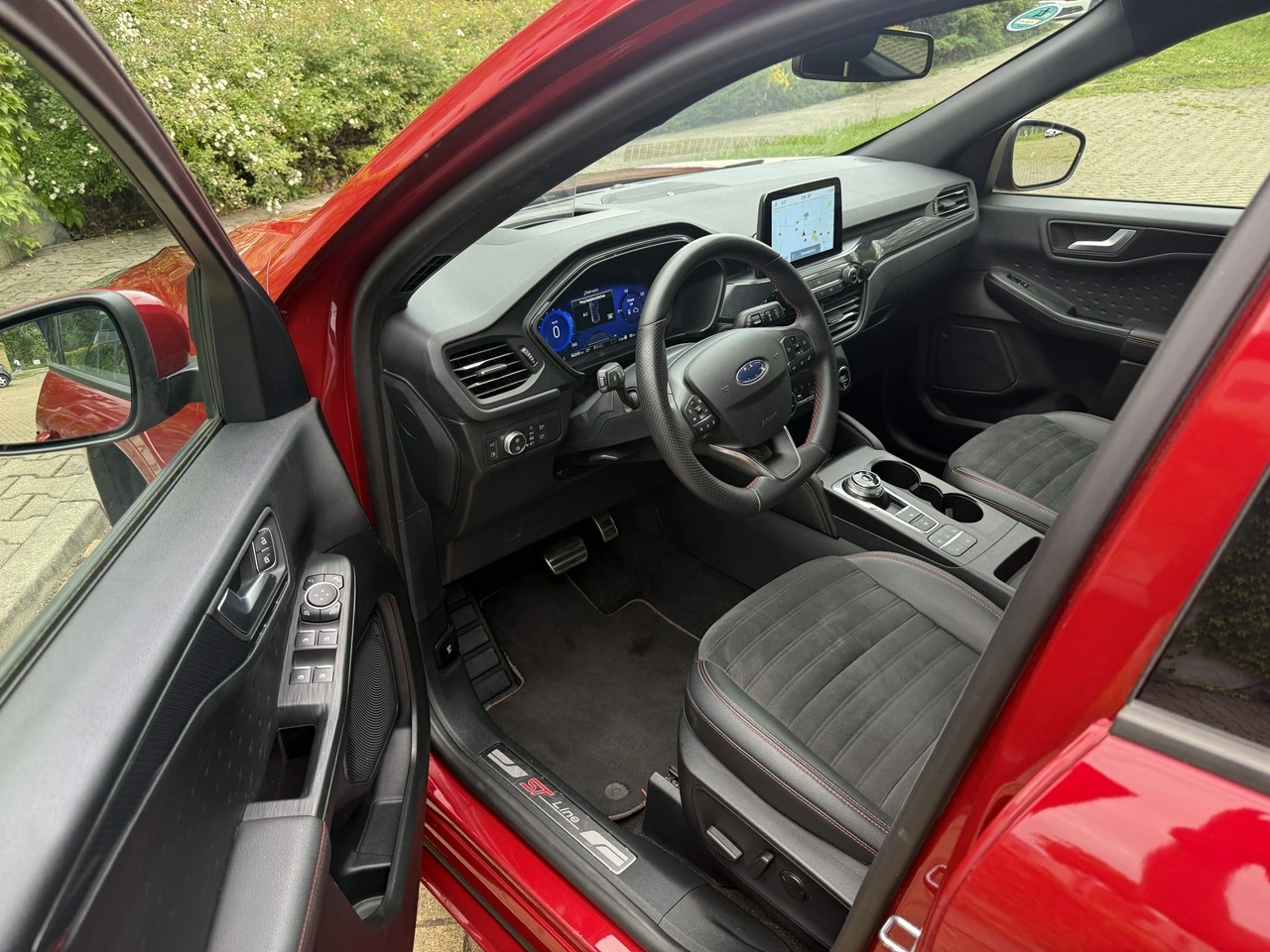 Ford Kuga - Zdjęcie 4